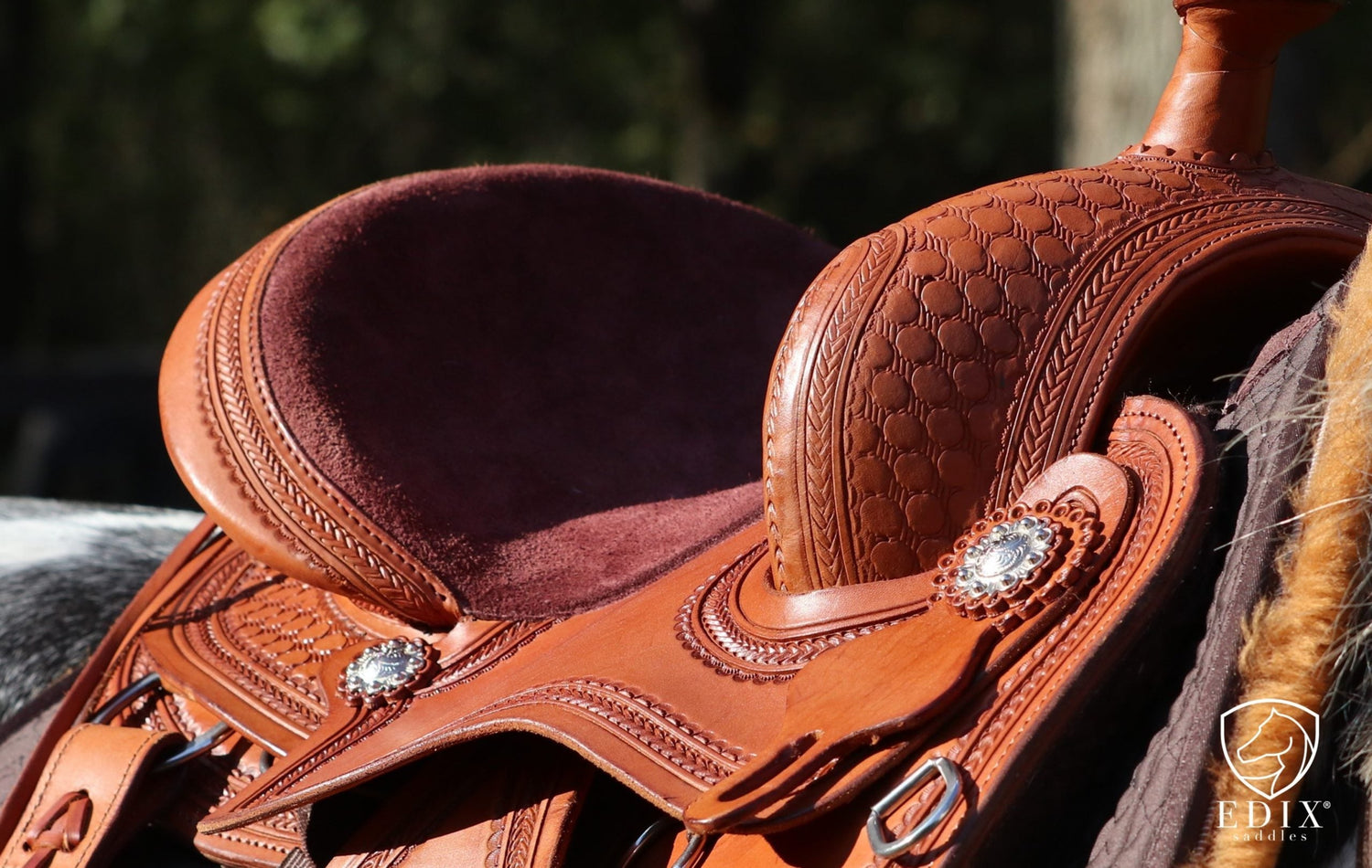 EDIX Django treeless Western saddle