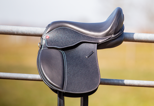 Edix EDIX Elore Kids treeless dressage saddle