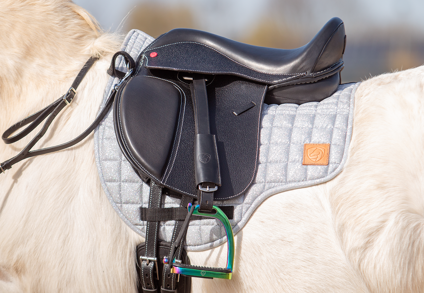 Edix EDIX Elore Kids treeless dressage saddle